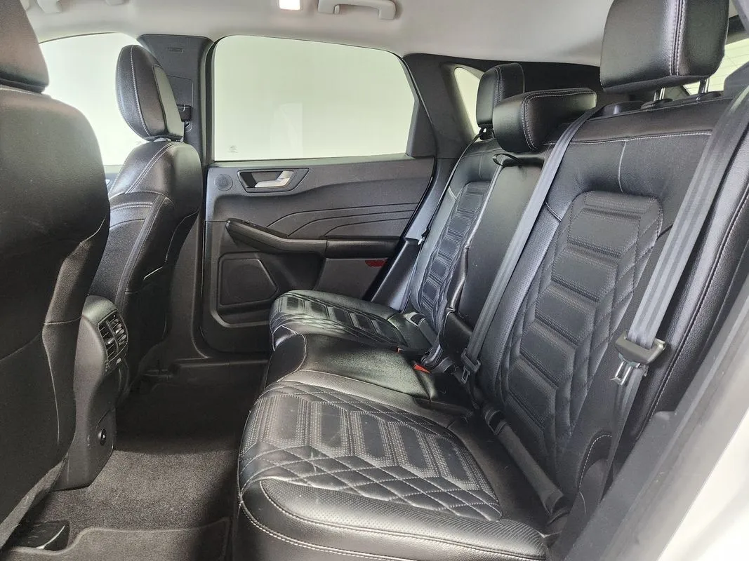 Ford Escape photo 13