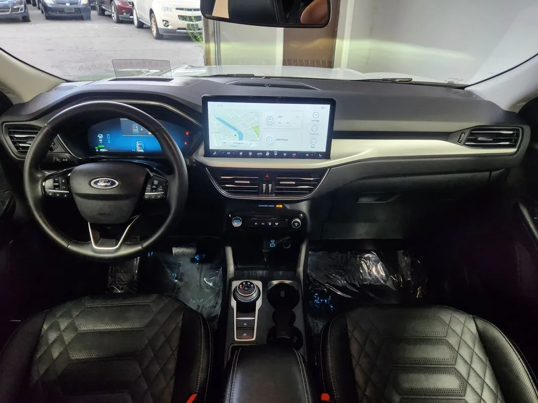 Ford Escape photo 15