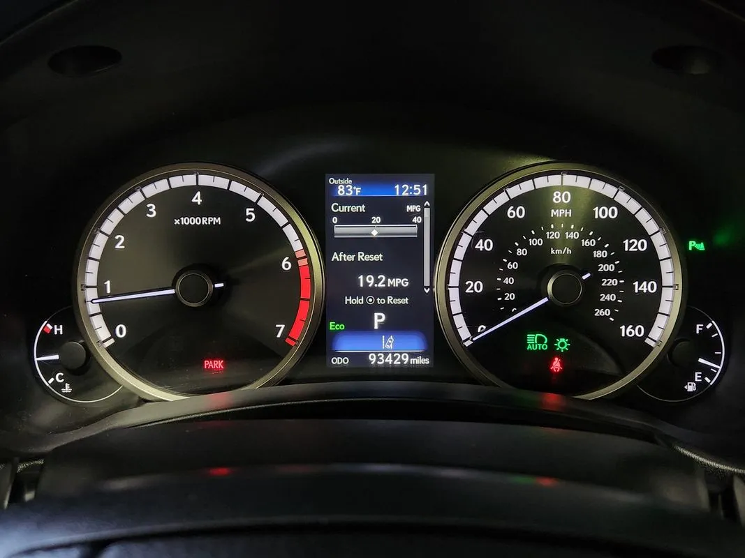 Lexus NX photo 20
