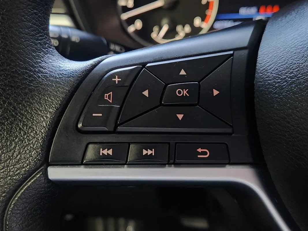 Nissan Altima photo 17