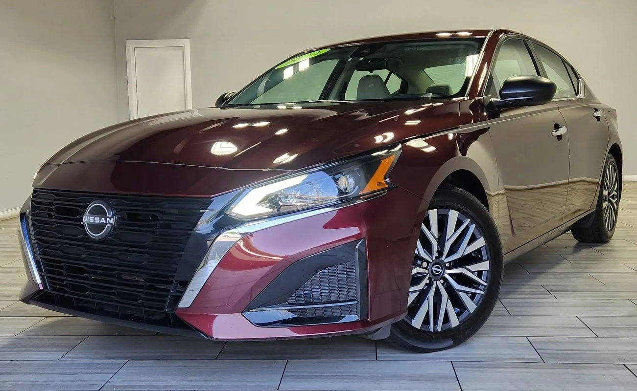 Red 2024 Nissan Altima SV FWD for sale in Philadelphia, PA