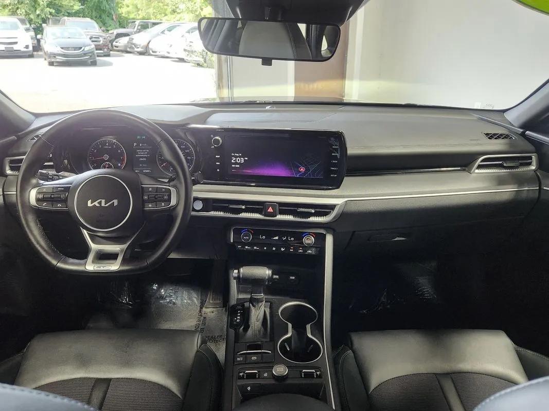 Kia K5 photo 15