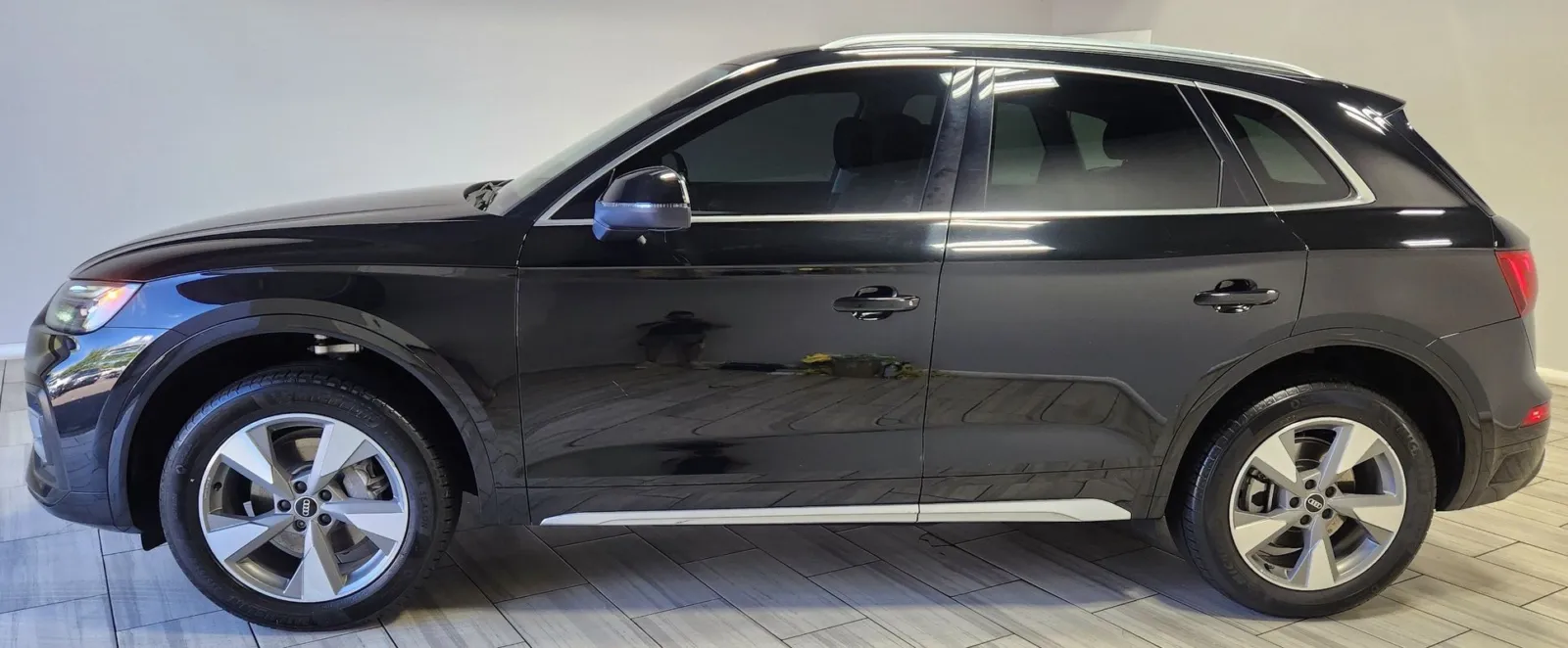 Photos of 2023 Audi Q5 Premium Plus 40 TFSI quattro S tronic for sale in Philadelphia, PA at Torresdale Ave