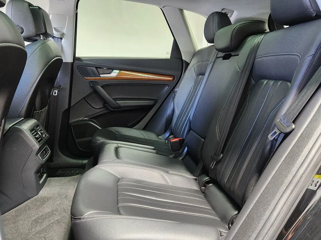 Audi Q5 photo 12