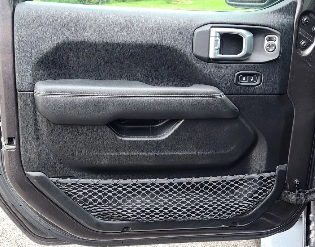 Jeep Wrangler photo 10