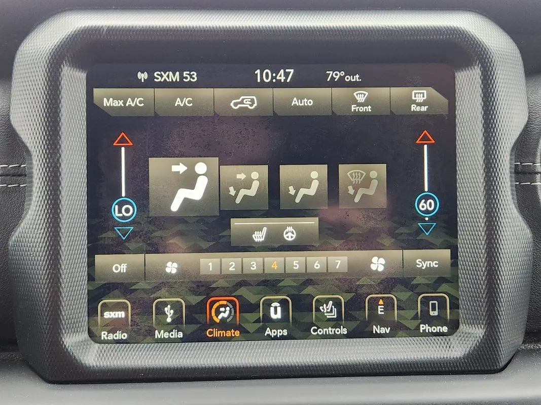 Jeep Wrangler photo 21