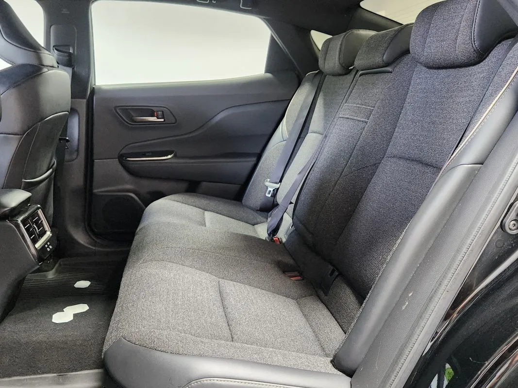 Toyota Crown photo 13