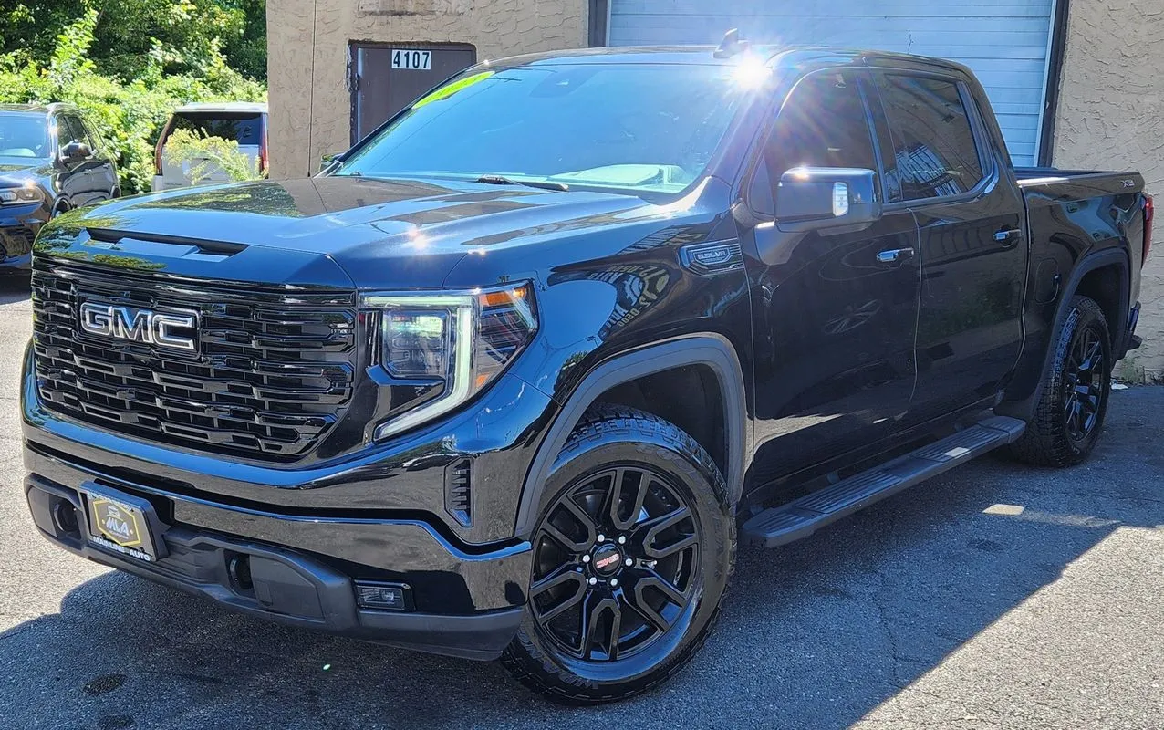 Black 2023 GMC Sierra 1500 4WD Crew Cab Short Box Elevation with 3SB for sale in Philadelphia, PA