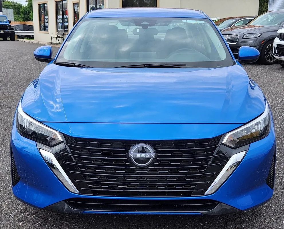 Nissan Sentra photo 8