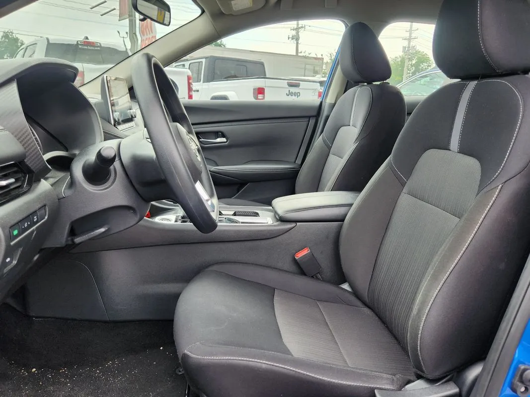 Nissan Sentra photo 11