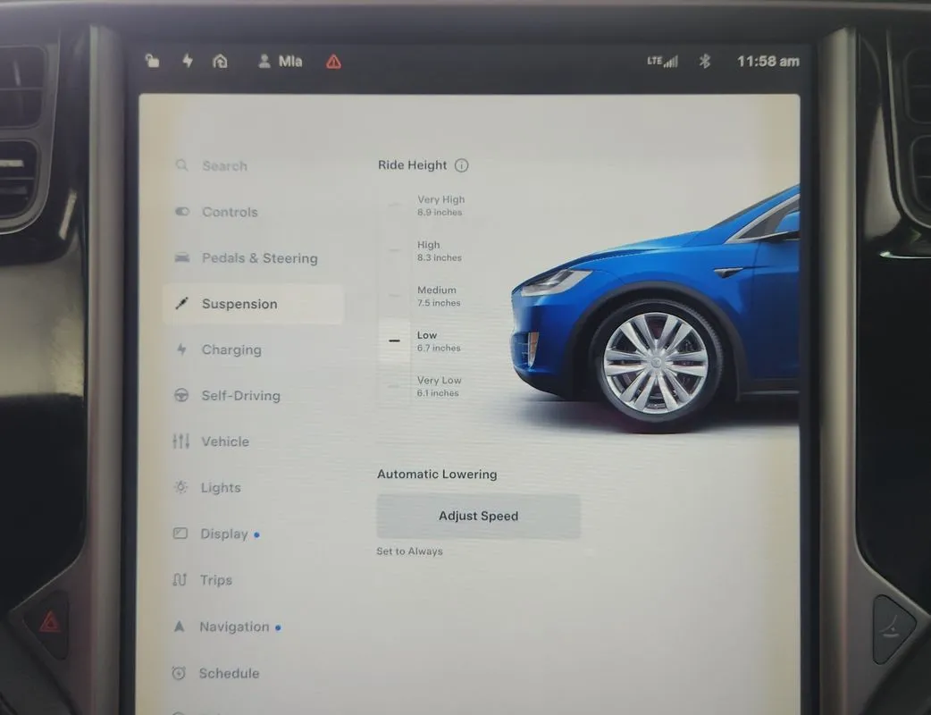 Tesla Model X photo 26