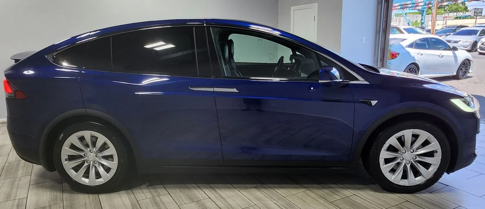 Tesla Model X photo 6
