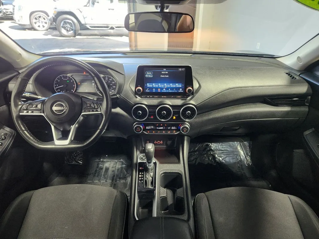 Nissan Sentra photo 15