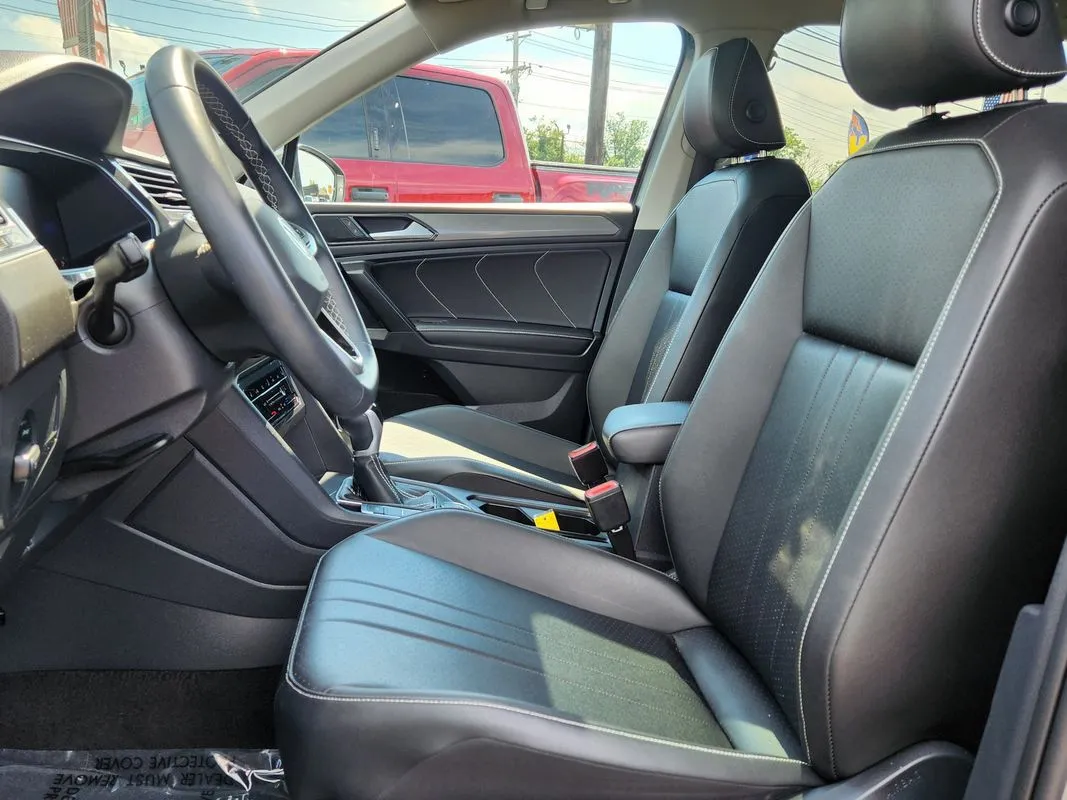 Volkswagen Tiguan photo 11