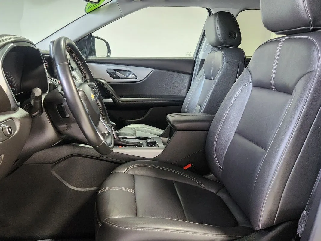 Chevrolet Blazer photo 11