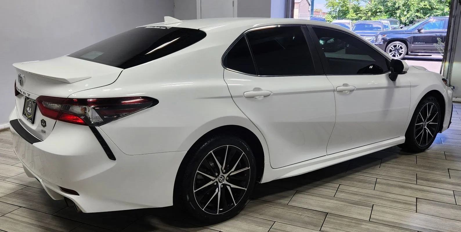 More photos of 2023 Toyota Camry SE at Torresdale Ave, PA