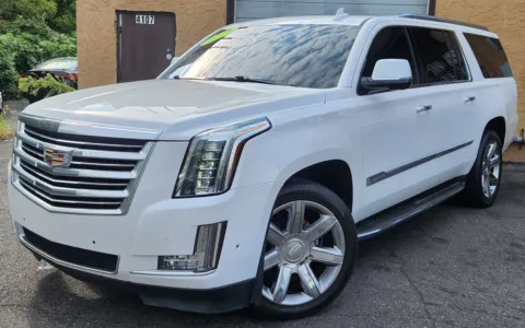 White 2018 Cadillac Escalade ESV Luxury for sale in Philadelphia, PA