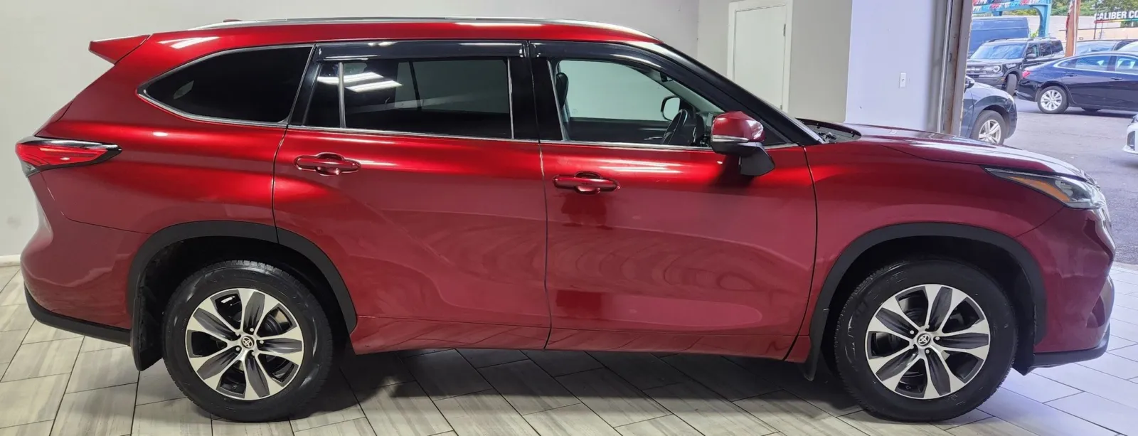 Toyota Highlander photo 6