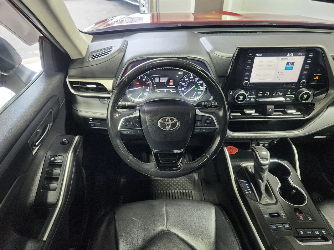 Toyota Highlander photo 18