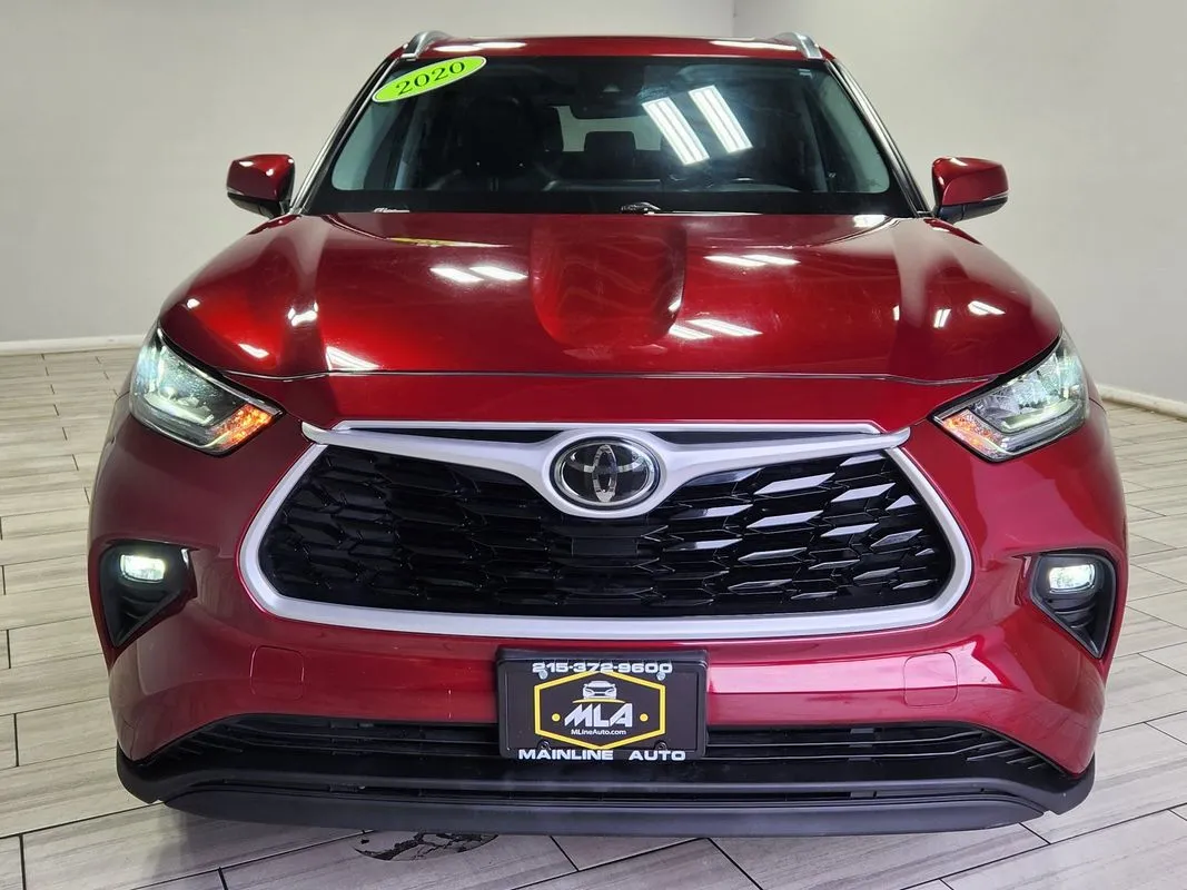Toyota Highlander photo 8