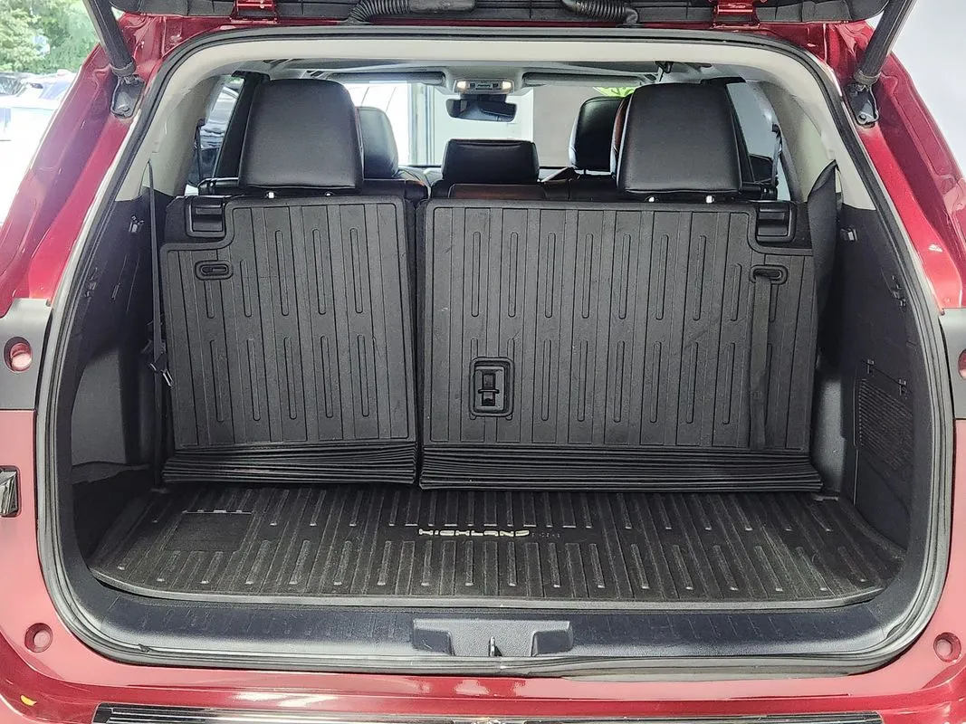 Toyota Highlander photo 15