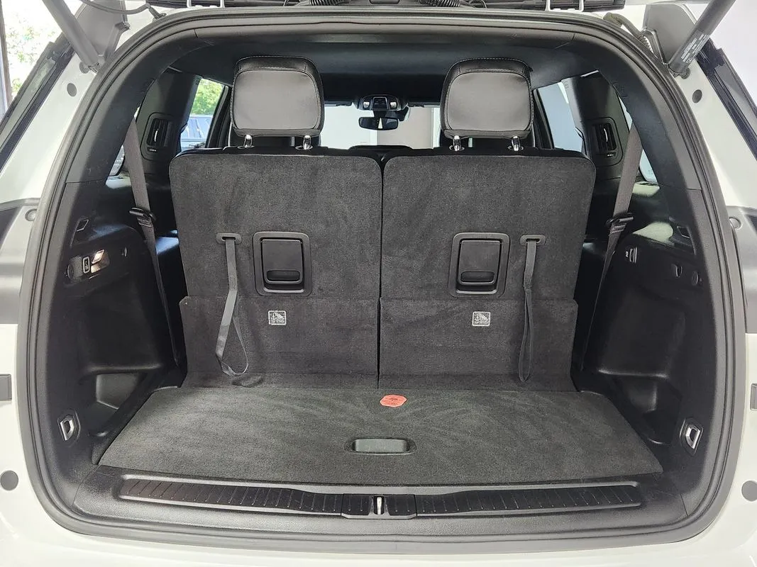 Jeep Grand Cherokee L photo 15