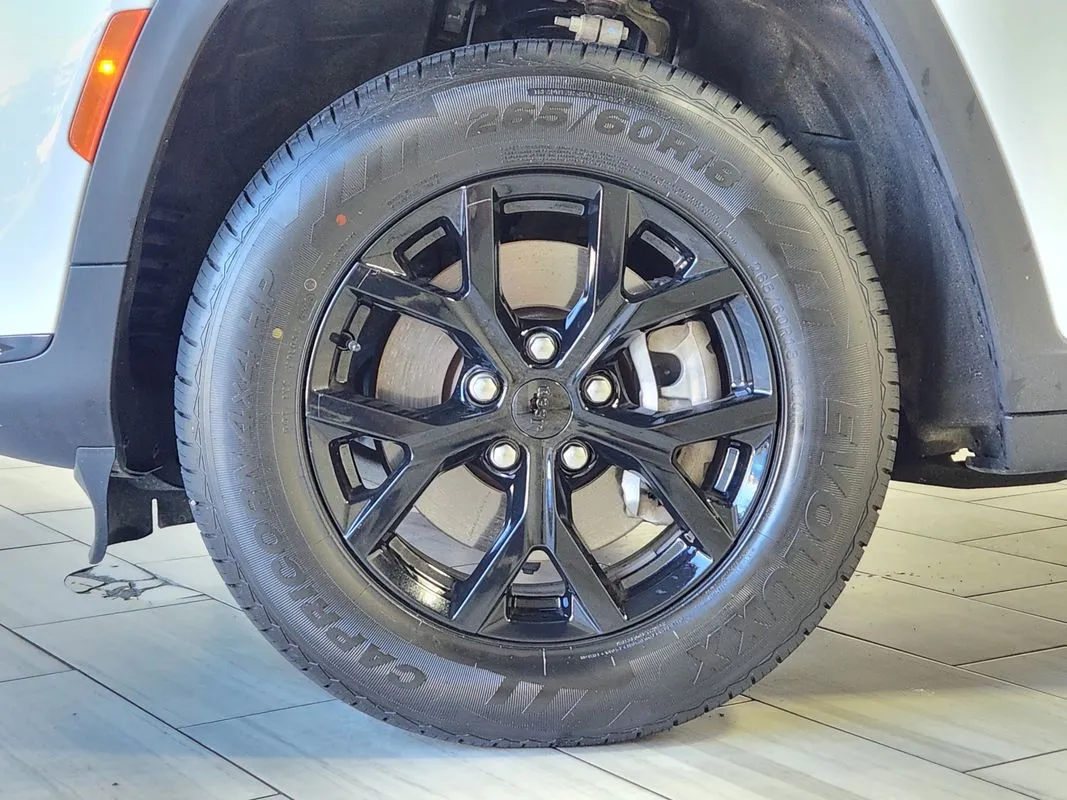 Jeep Grand Cherokee L photo 9