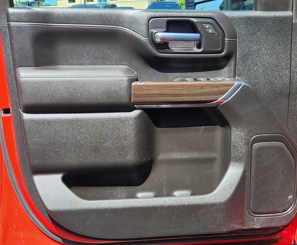 Chevrolet Silverado photo 10