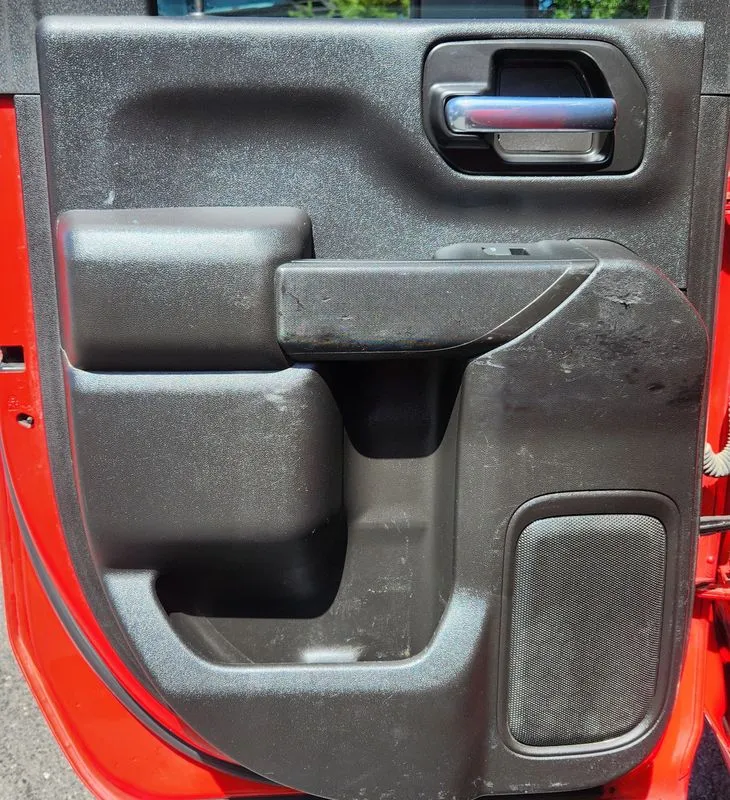 Chevrolet Silverado photo 12