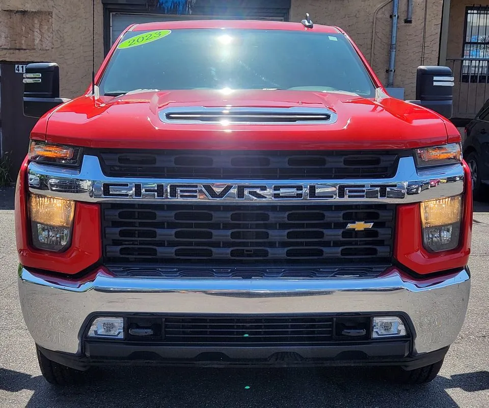 Chevrolet Silverado photo 8