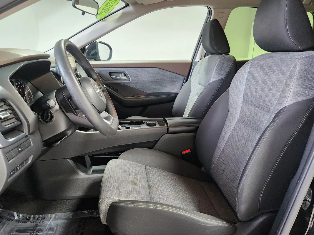 Nissan Rogue photo 11