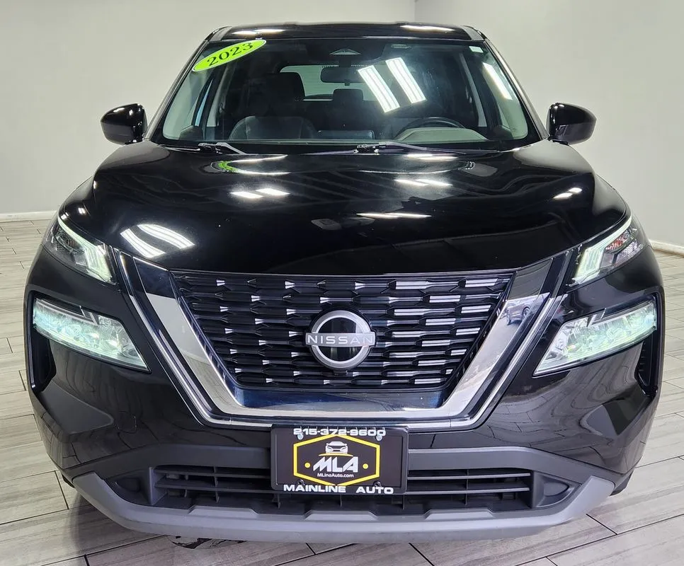 Nissan Rogue photo 8