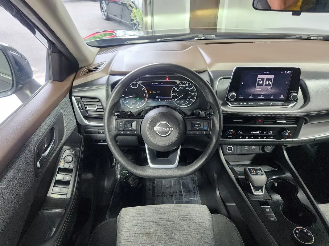 Nissan Rogue photo 16
