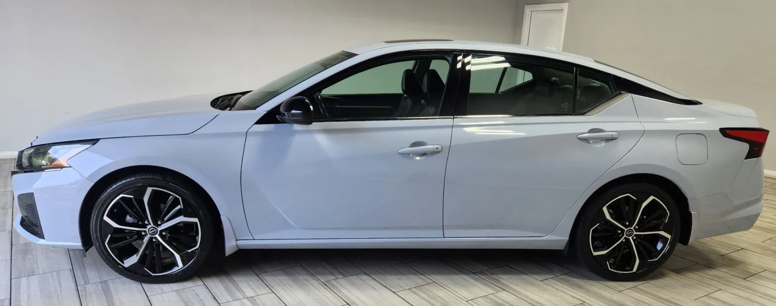 Photos of 2023 Nissan Altima SR FWD for sale in Philadelphia, PA at Torresdale Ave