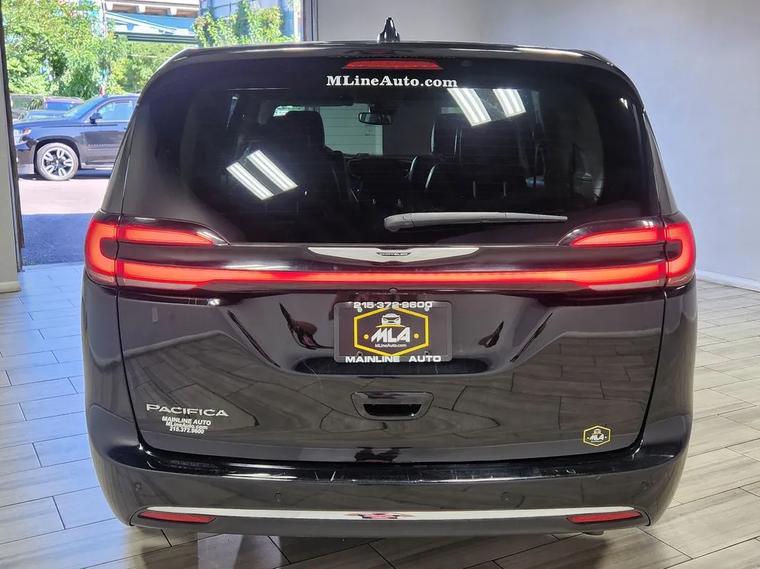 More photos of 2024 Chrysler Pacifica Touring L at Torresdale Ave, PA