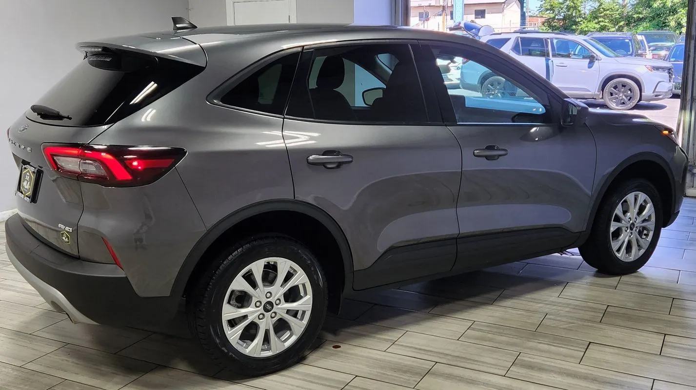 More photos of 2025 Ford Escape Active at Torresdale Ave, PA