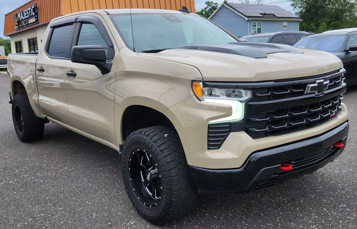 Chevrolet Silverado photo 7