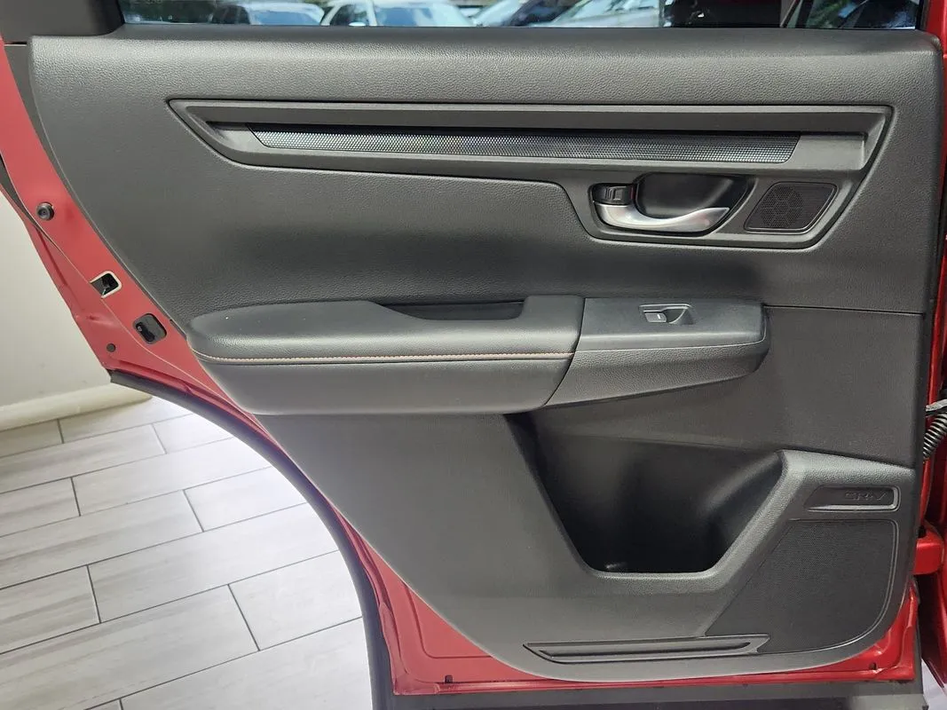 Honda CR-V photo 12