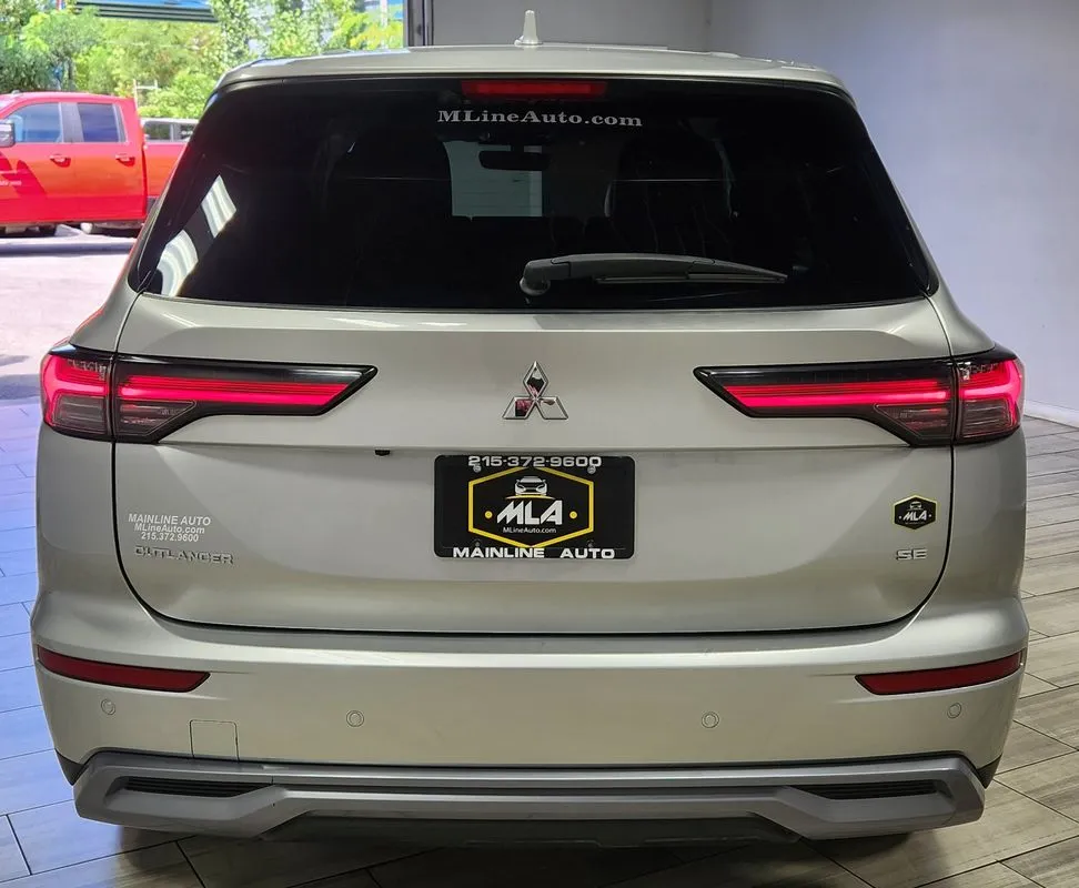 More photos of 2025 Mitsubishi Outlander SE 2.5 S-AWC at Torresdale Ave, PA