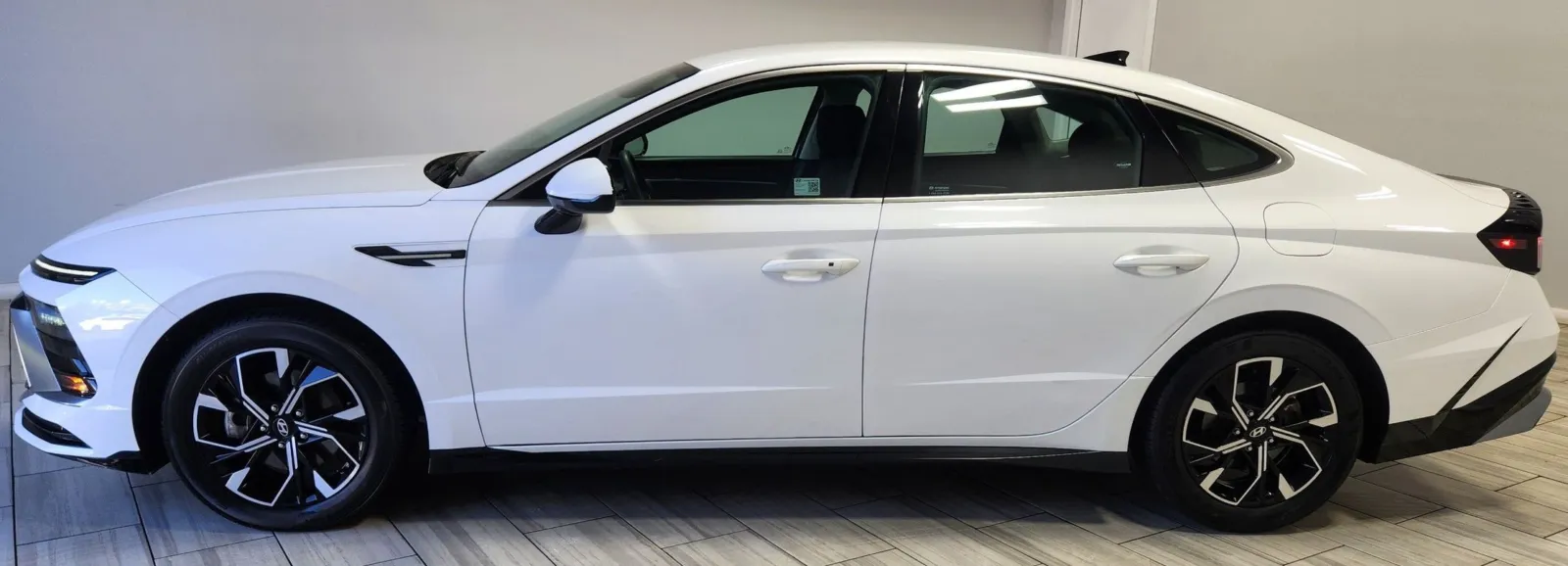 Photos of 2025 Hyundai Sonata SEL for sale in Philadelphia, PA at Torresdale Ave