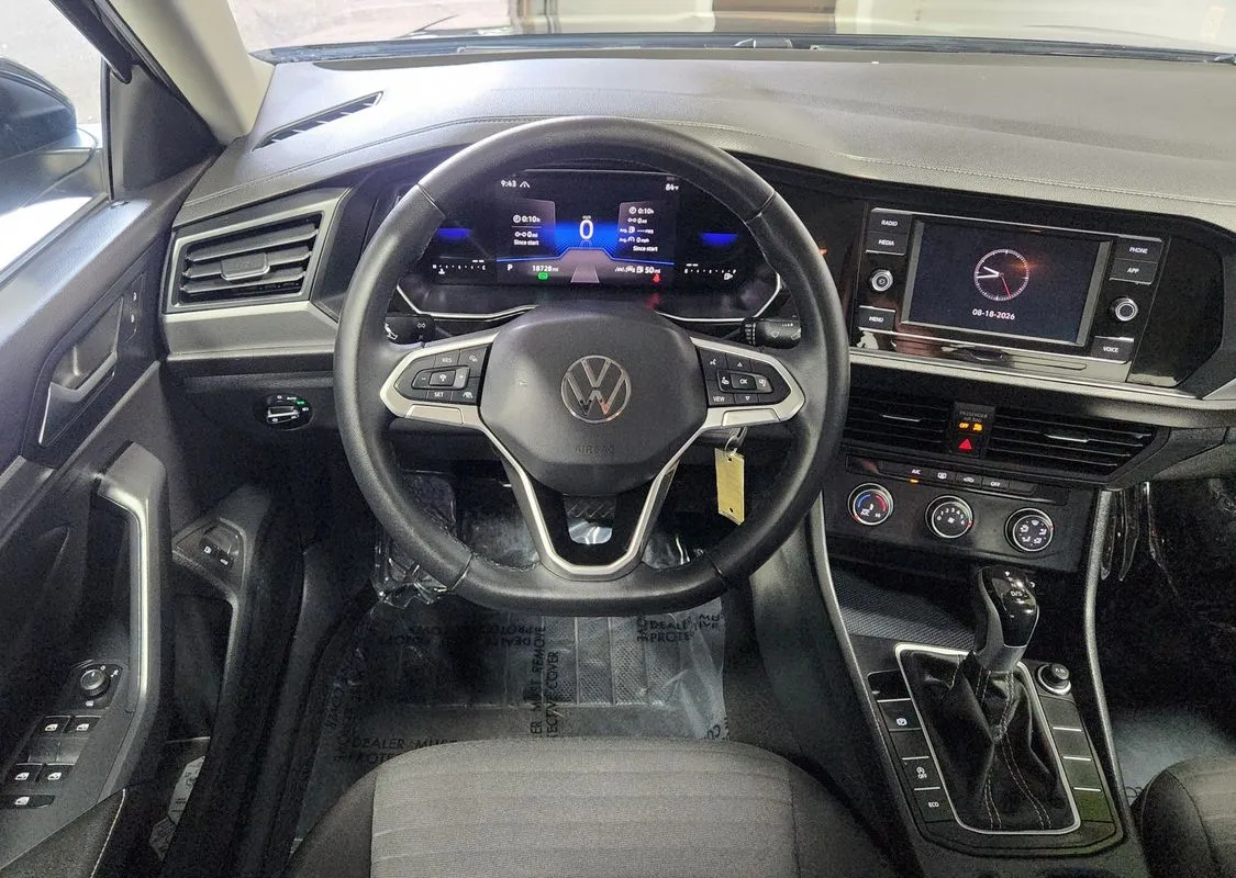 Volkswagen Jetta photo 16