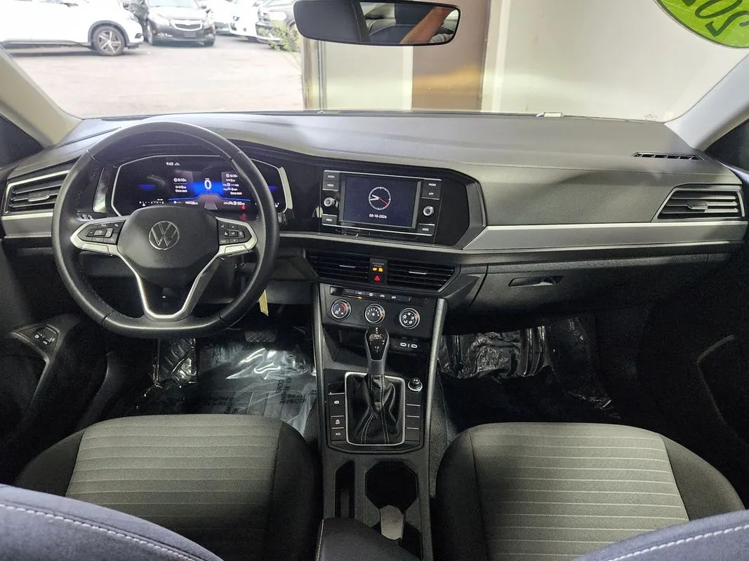 Volkswagen Jetta photo 15