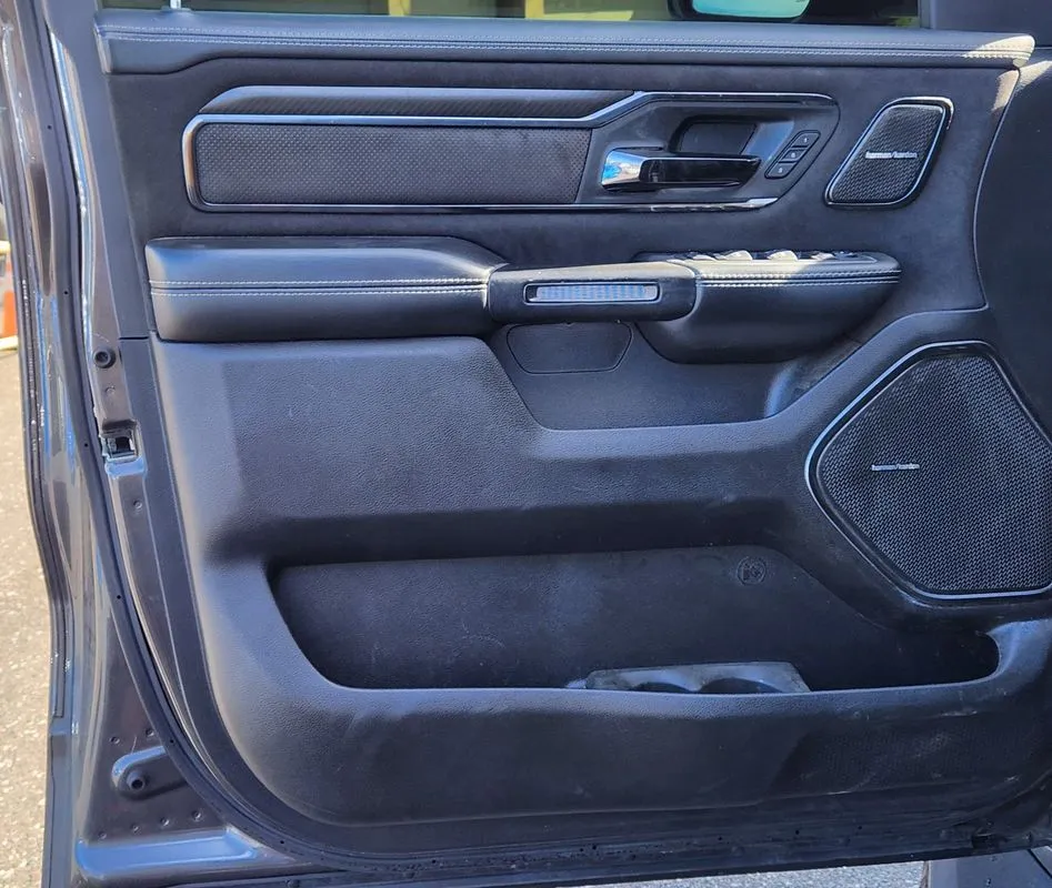 Ram 1500 photo 10