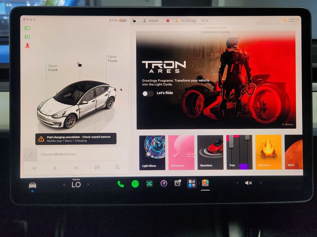 Tesla Model 3 photo 26