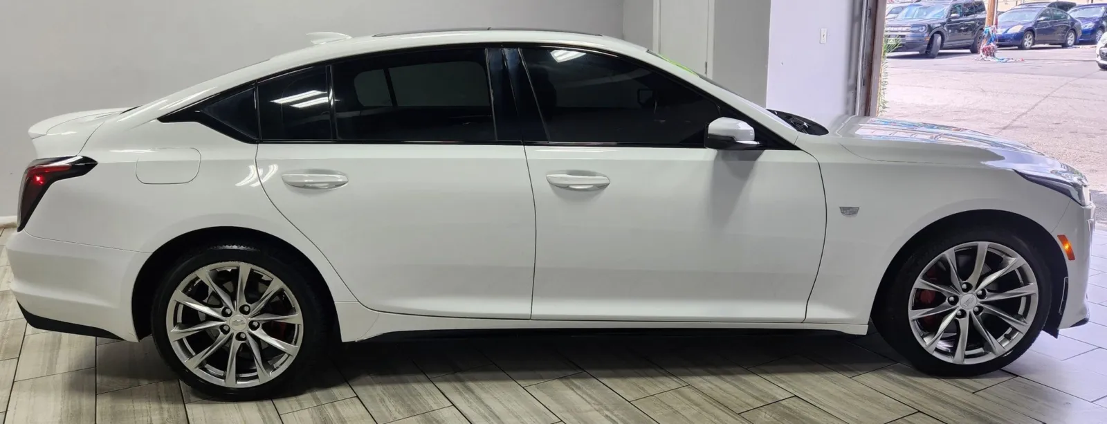 Cadillac CT5 photo 6