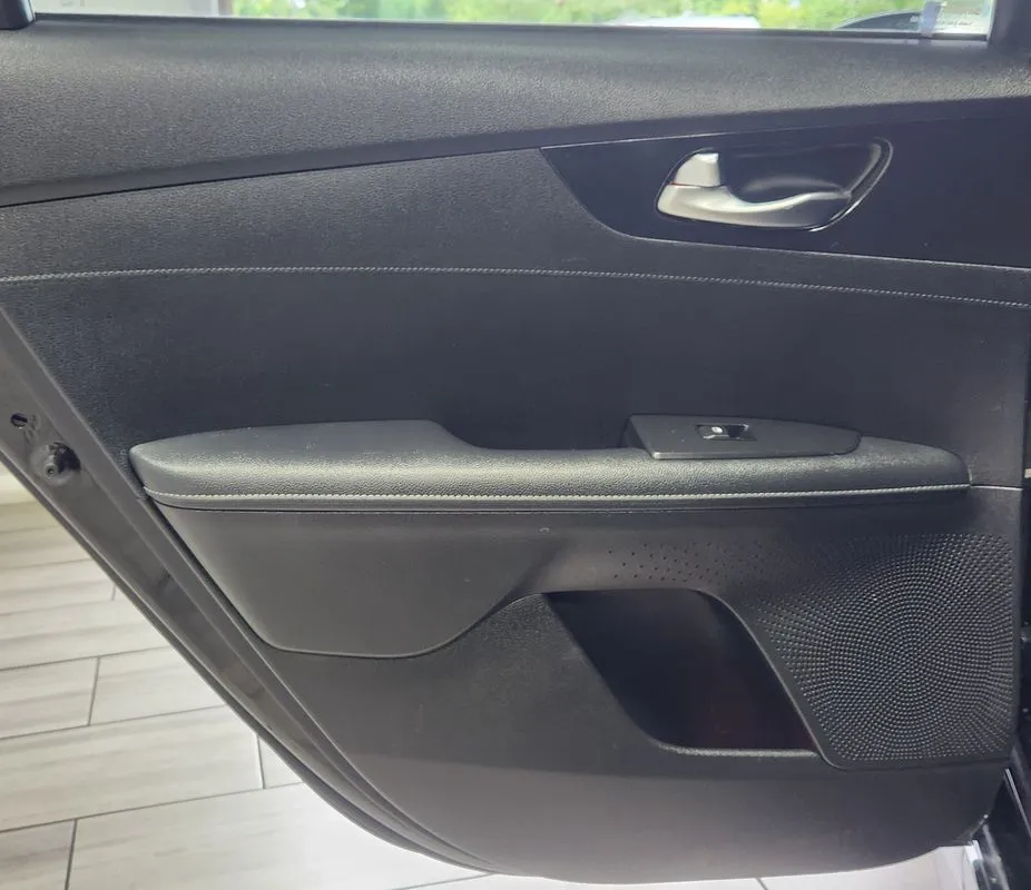 Kia Forte photo 12