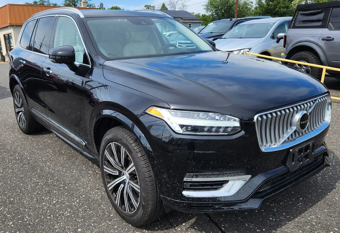 Volvo XC90 photo 7
