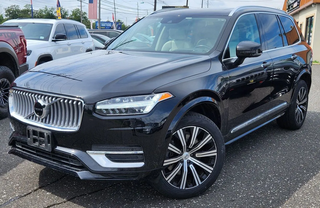 Black 2021 Volvo XC90 Recharge Plug-I T8 Inscription 6 Passenger for sale in Philadelphia, PA