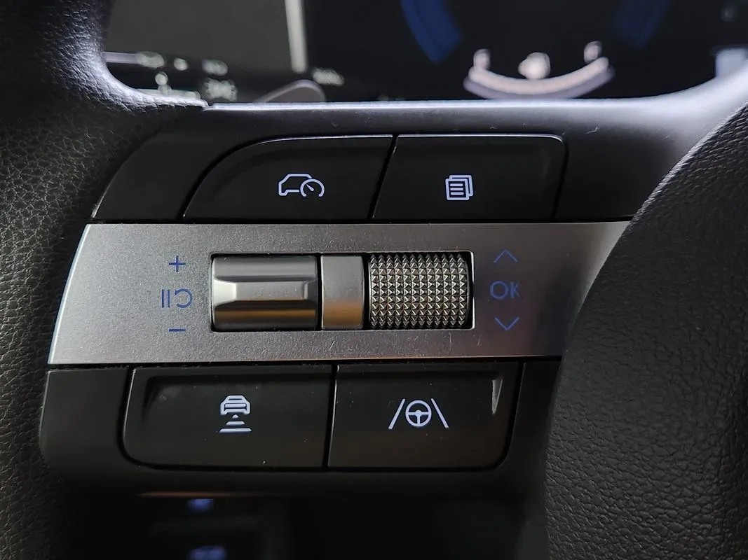 Hyundai Sonata photo 17