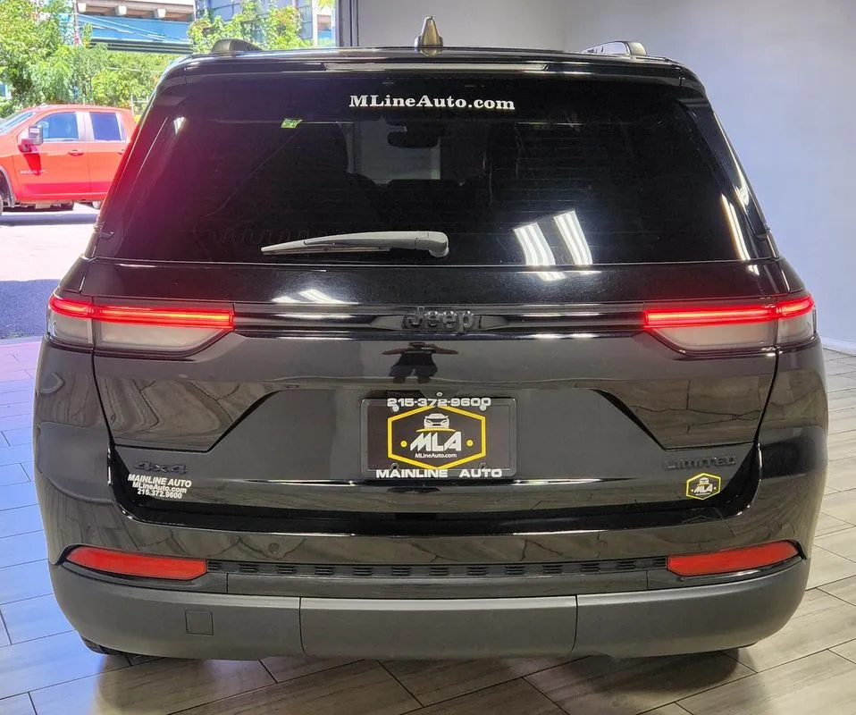 More photos of 2023 Jeep Grand Cherokee Limited 4x4 at Torresdale Ave, PA